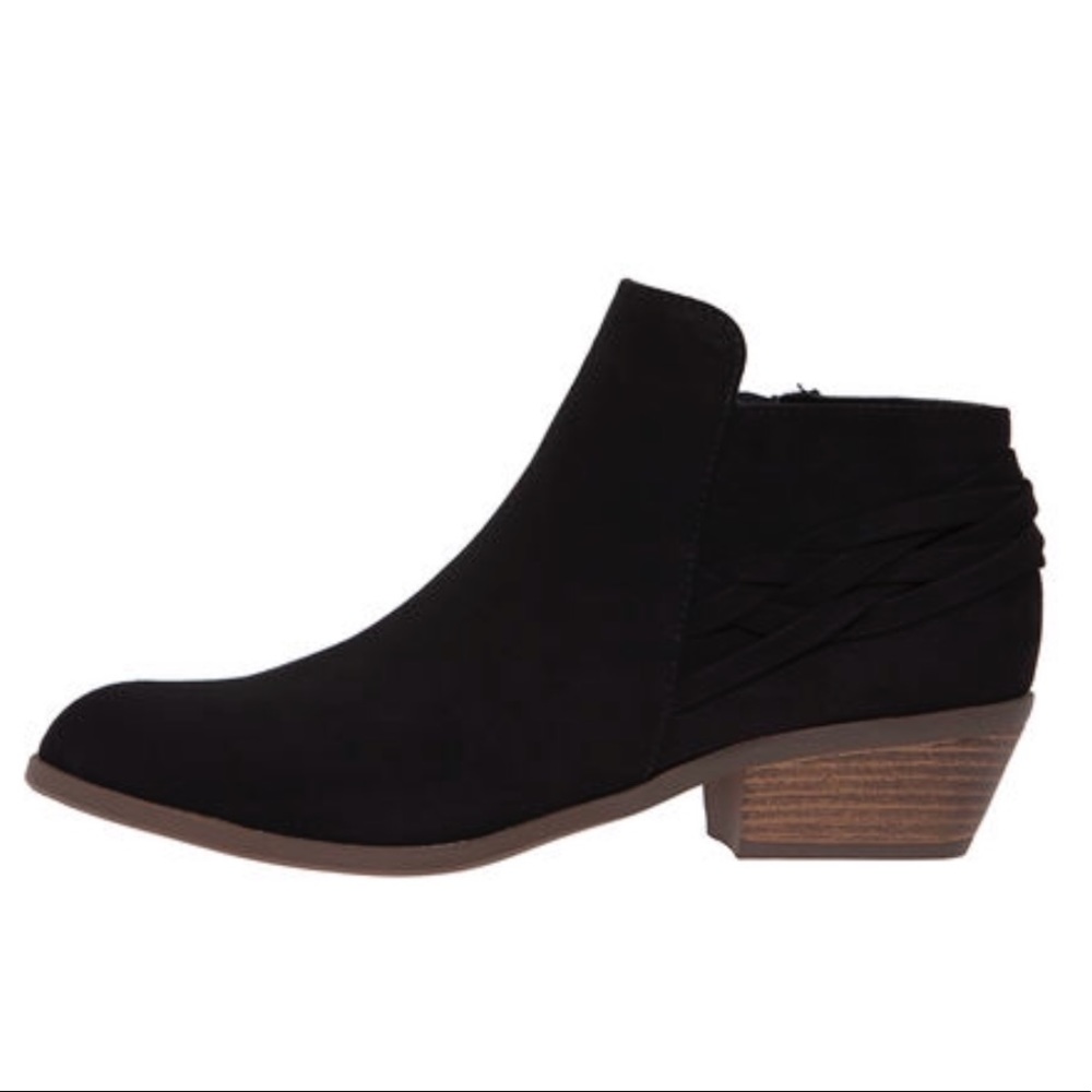 Last one! 6.5 Qupid Black BOOTIE criss cross decor - Picture 5 of 8